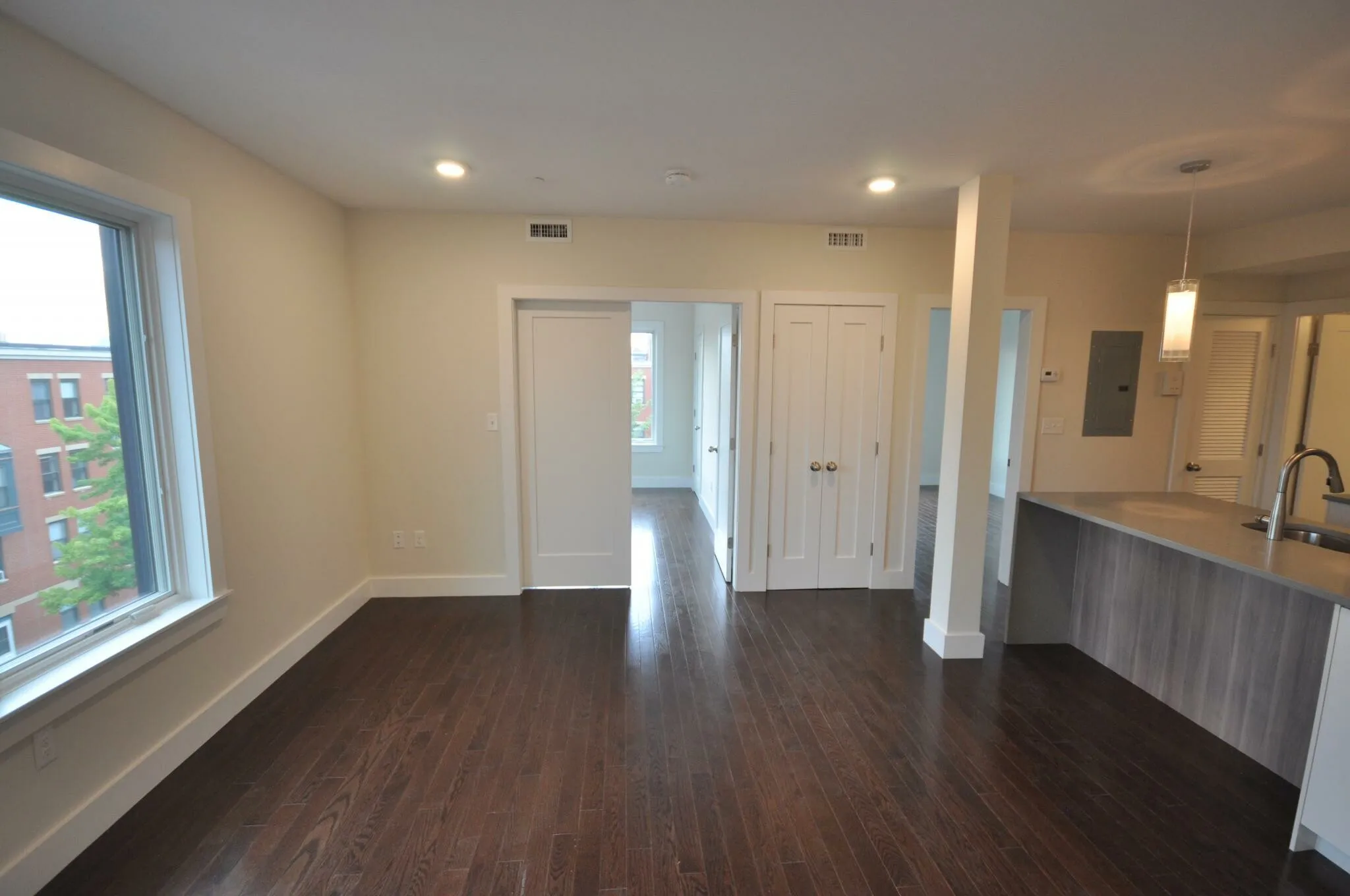 659 Massachusetts Ave, Roxbury