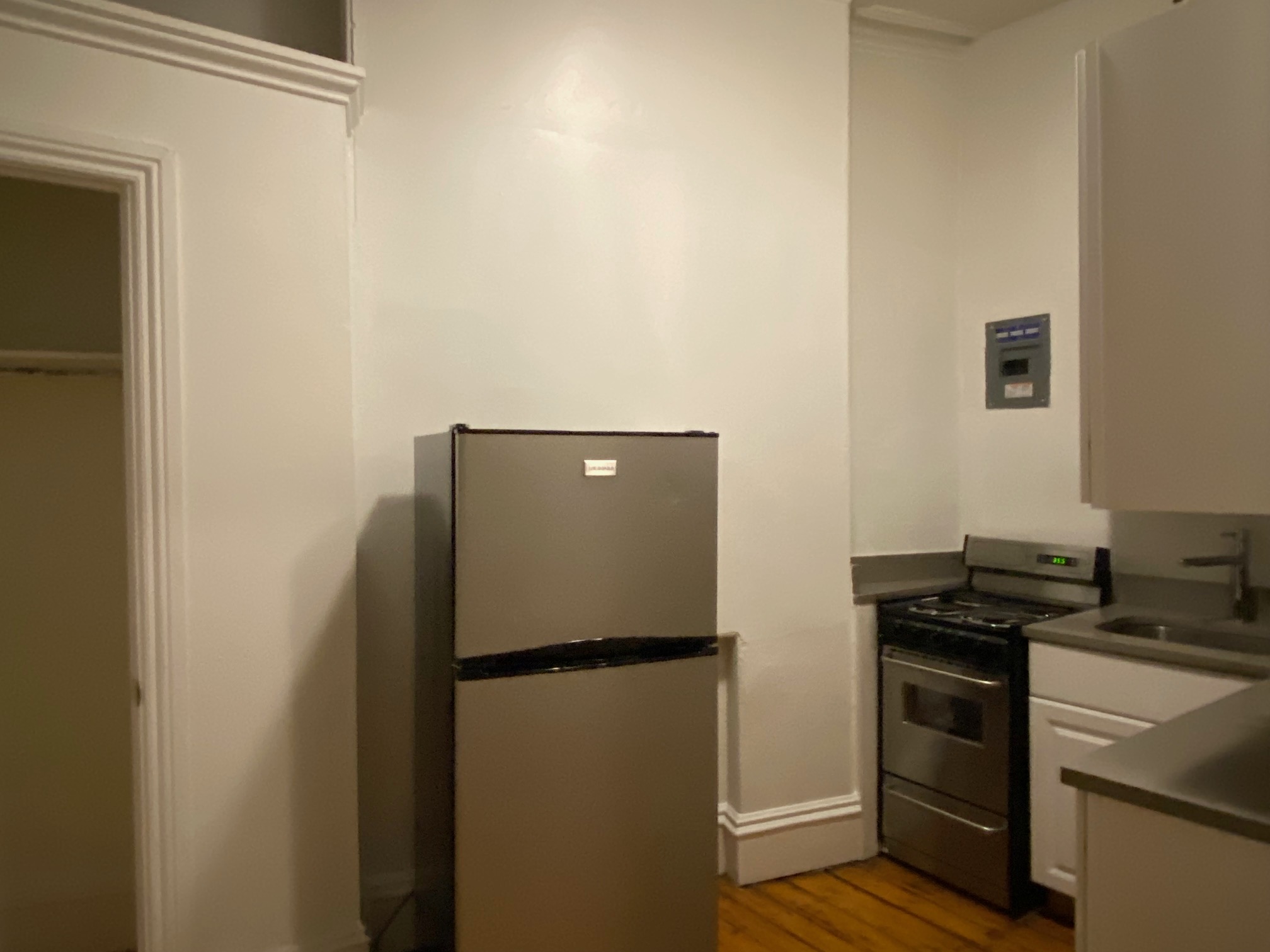 92 Charles St, Beacon Hill