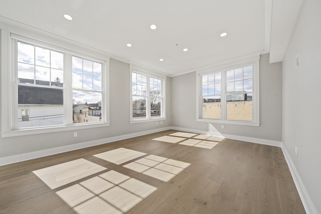 353 Summer St, Davis Square