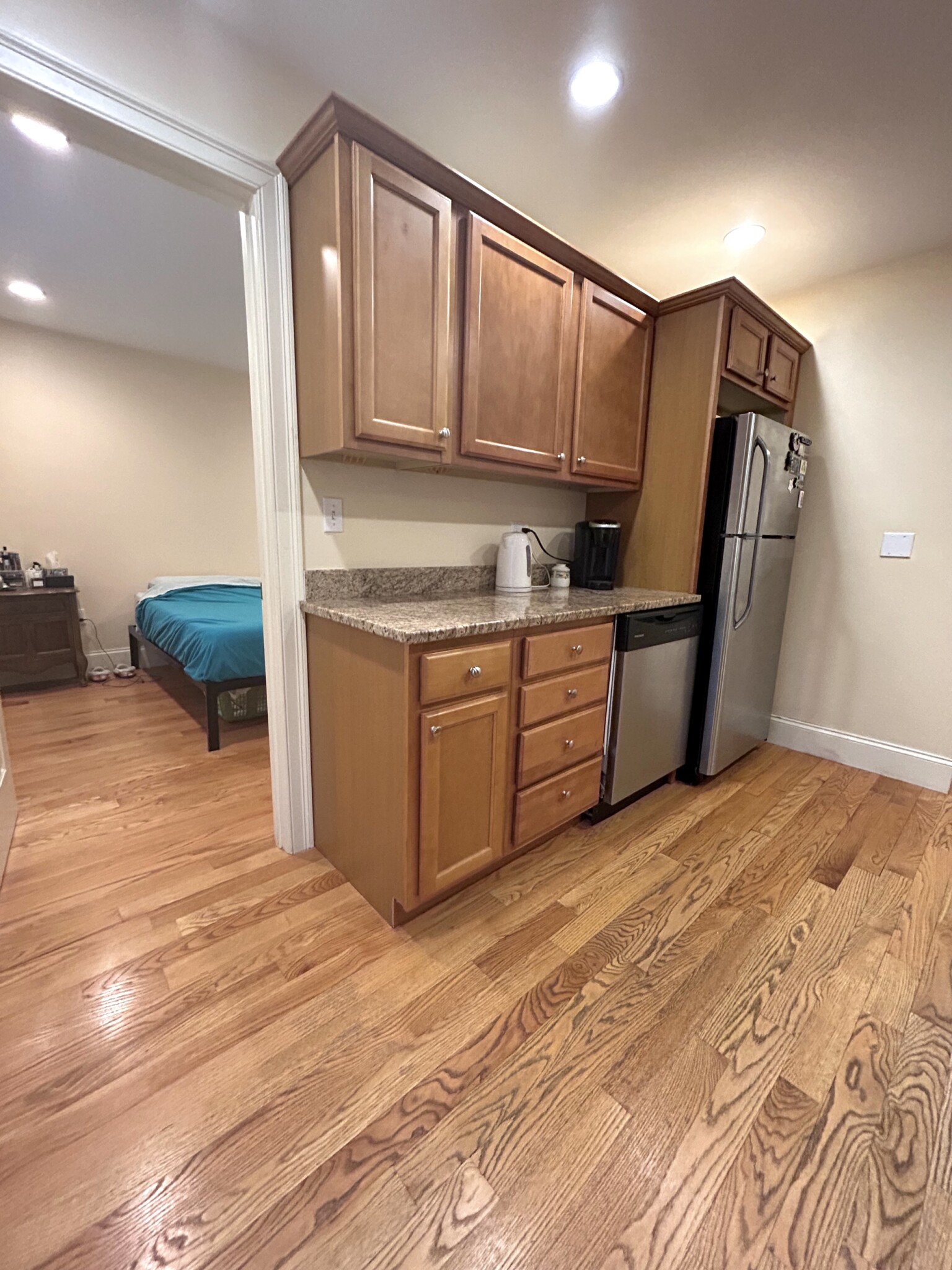 19 Chestnut Hill Ave, Brighton