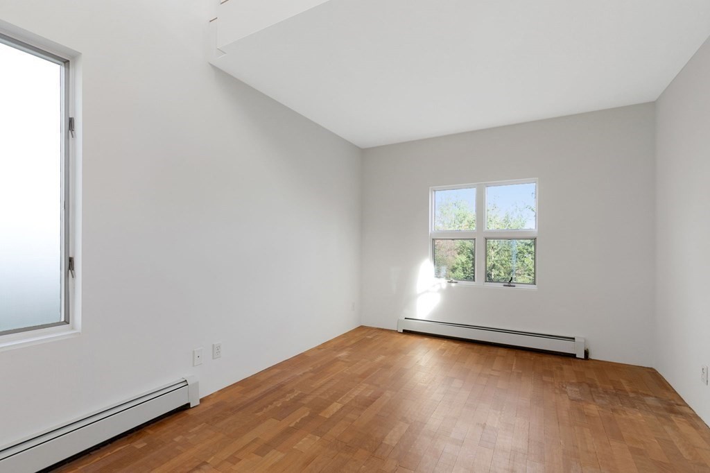 5 bed, 4+ bath apartment for rent at 15 Kelley St Unit 15, Porter Square — photo 25 of 29