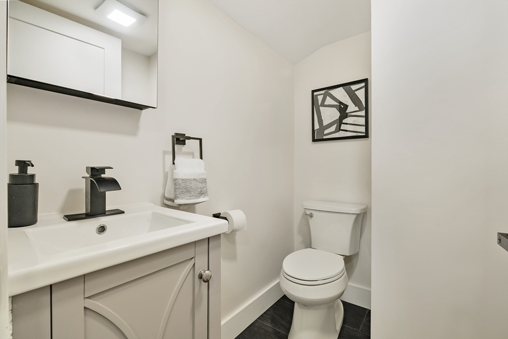 147 Jefferson Ave, Everett