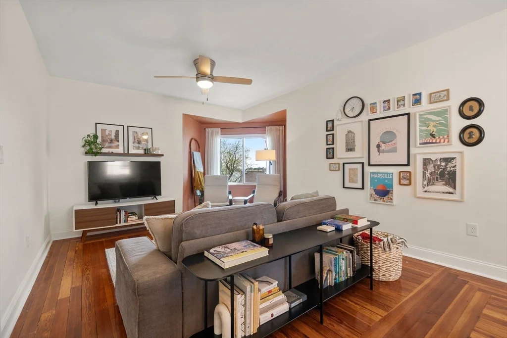 62 Park Ave, Winthrop