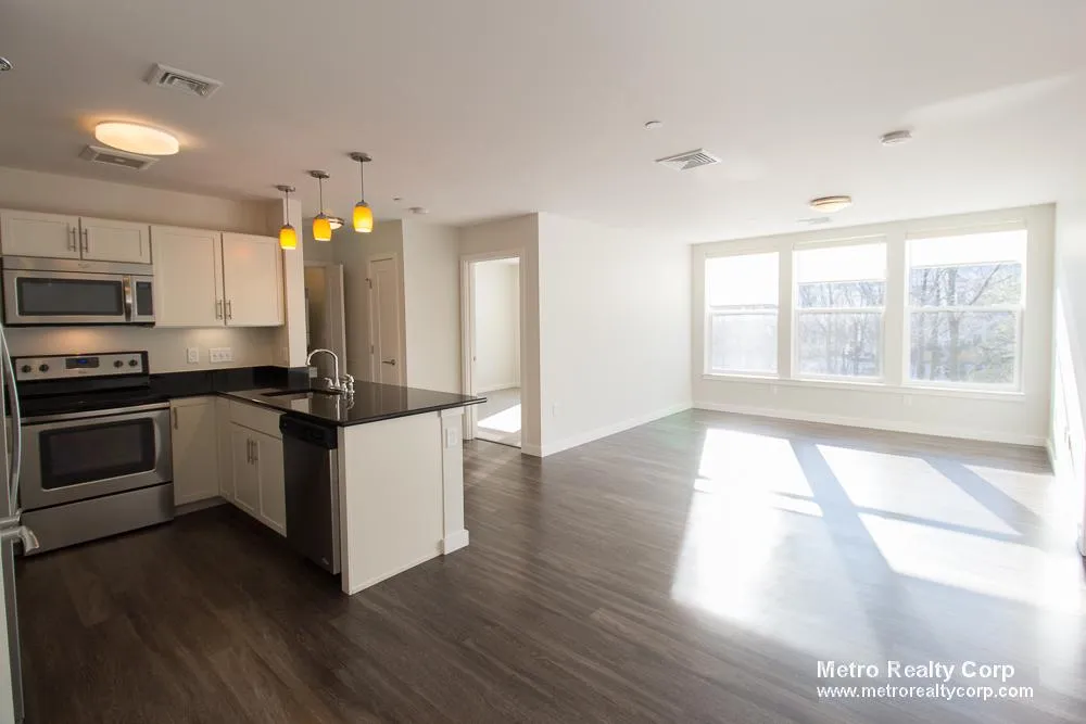 1 Whittemore Ave, North Cambridge