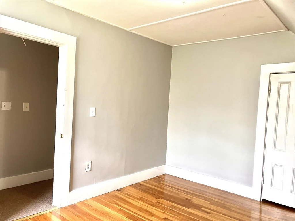65 Kirtland, Lynn
