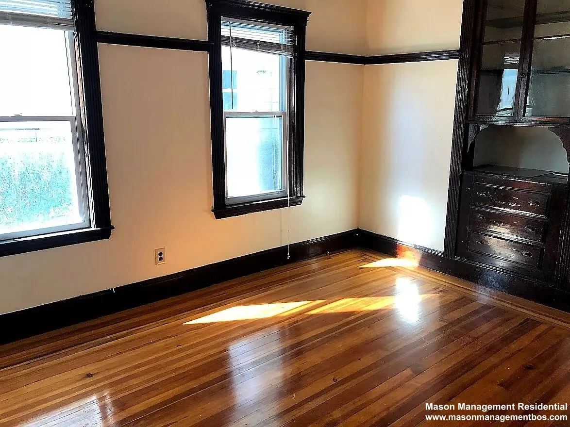 28 Litchfield St, Allston