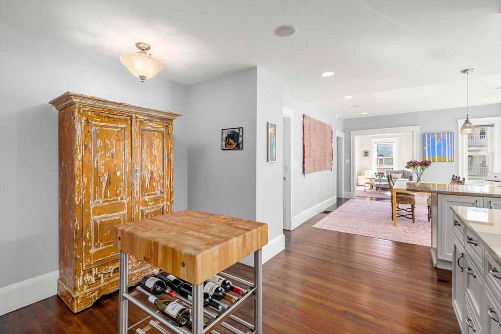 84 Pearson Rd, Tufts