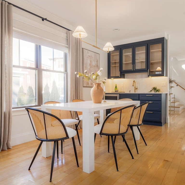 14 Kent Ct, Somerville