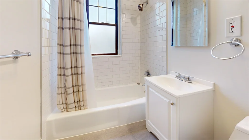 374 Chestnut Hill Ave, Brighton