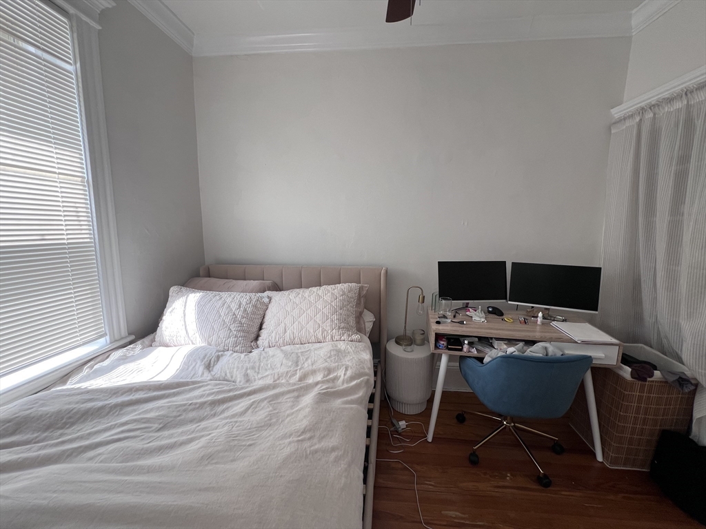 26 Irving St, Beacon Hill