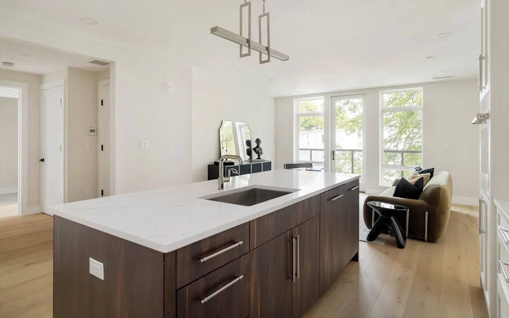 20 Kinmonth Rd, Newton