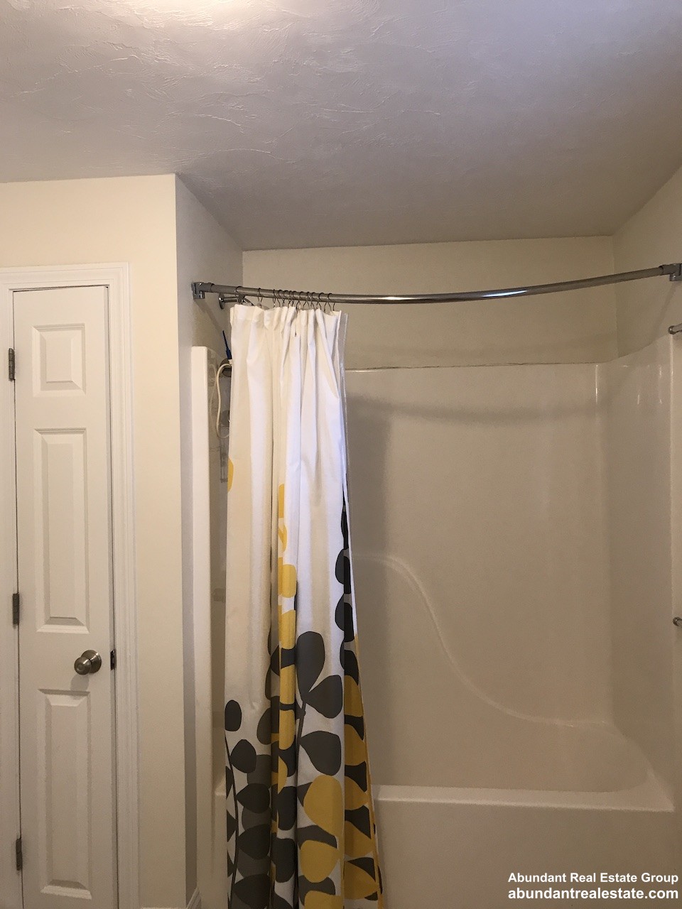 11 Dell Ave, Medford