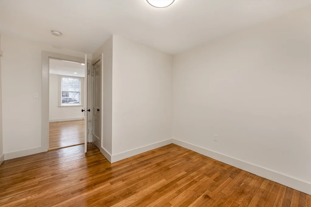 102 Washington St, Old Town