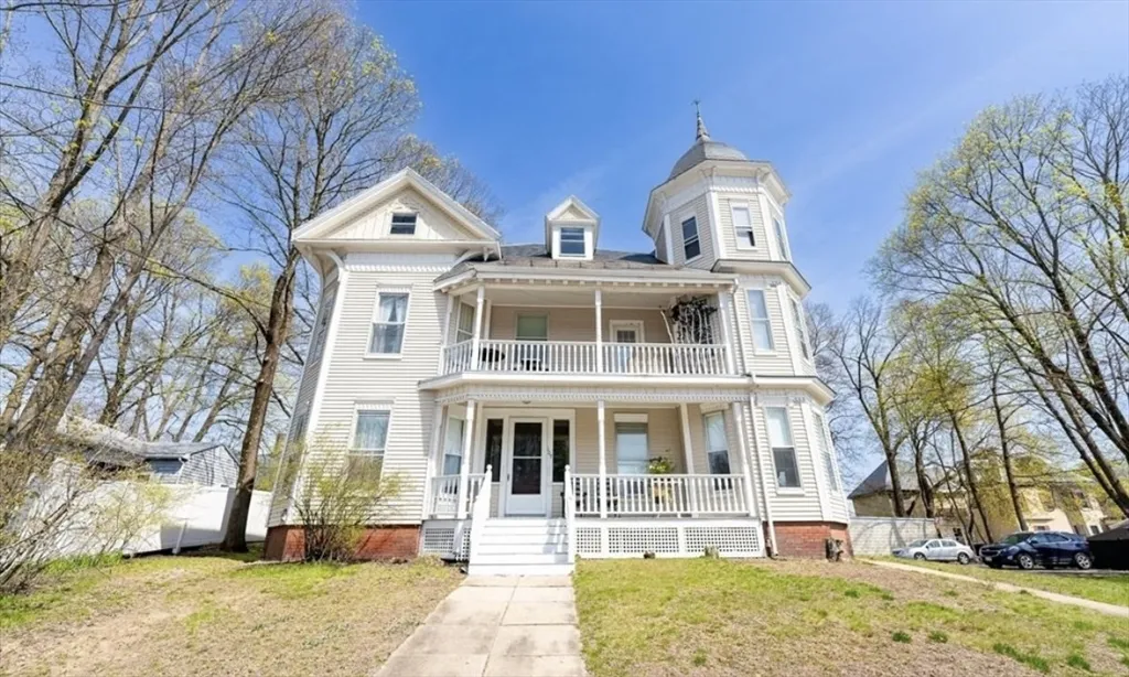 107 Chestnut St, Haverhill