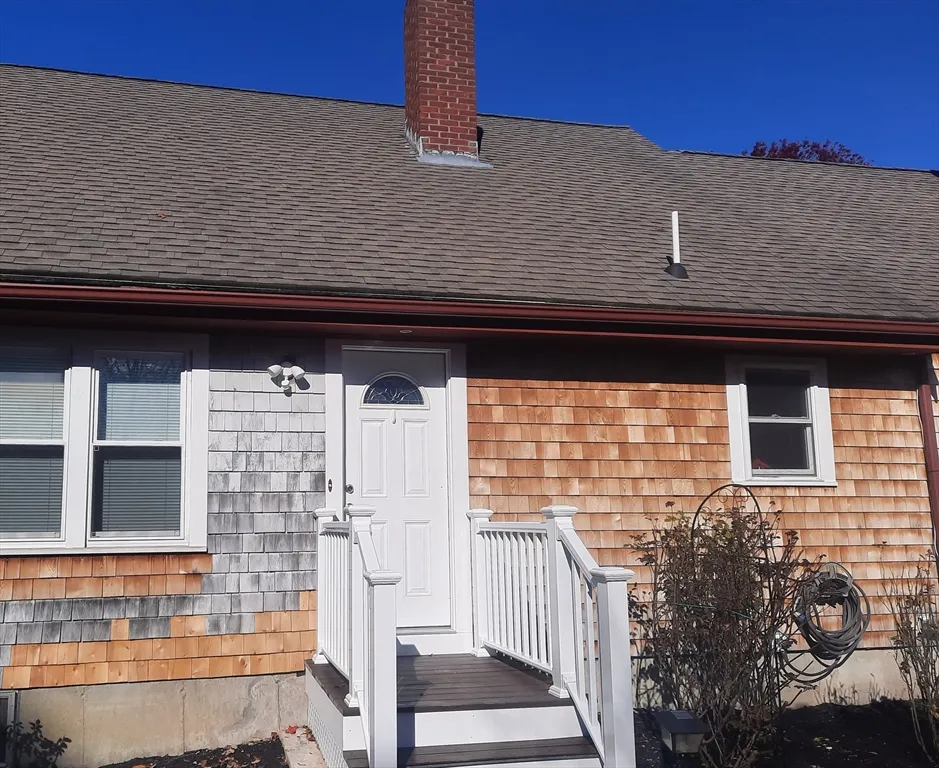 375 Plymouth St, Middleboro