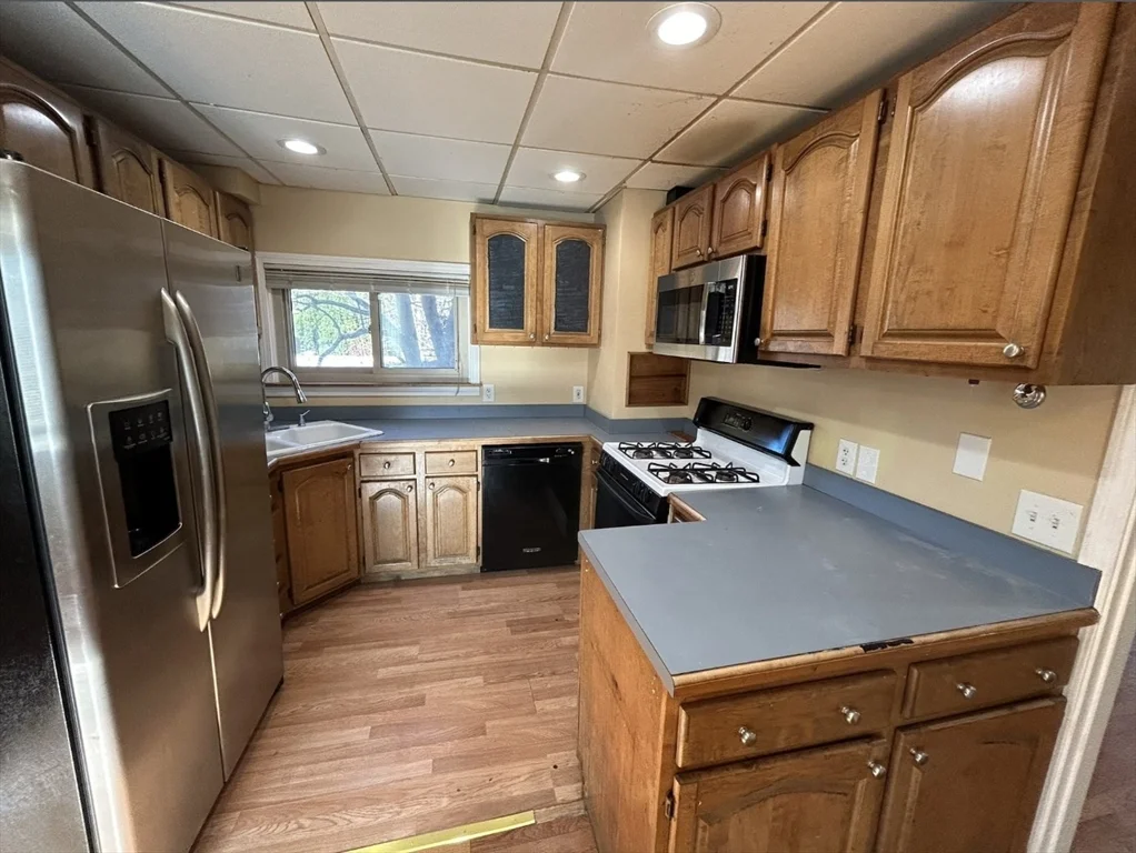 16 Whittier Rd, Natick