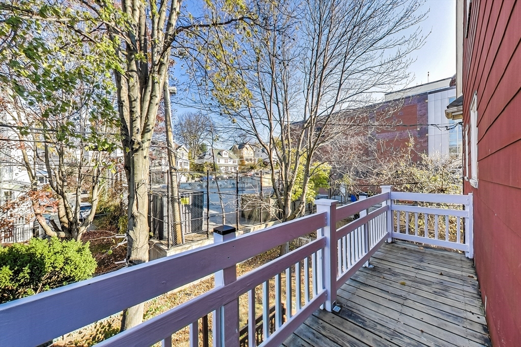 183 Powder House Blvd, West Somerville