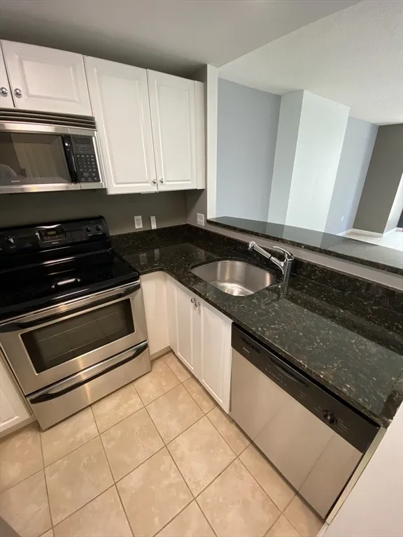 10 Museum Way, East Cambridge