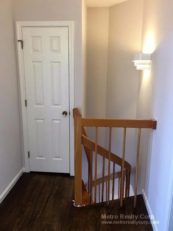 5 Davis Ave, Brookline Village