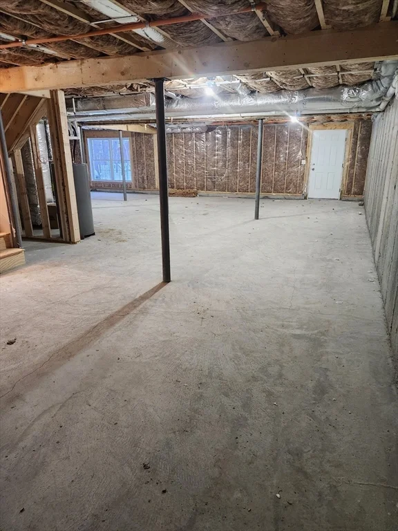 30 Four Seasons Dr, Hampstead