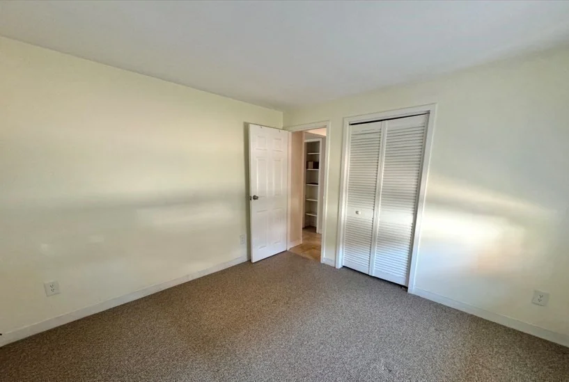 109 Warren St, Watertown