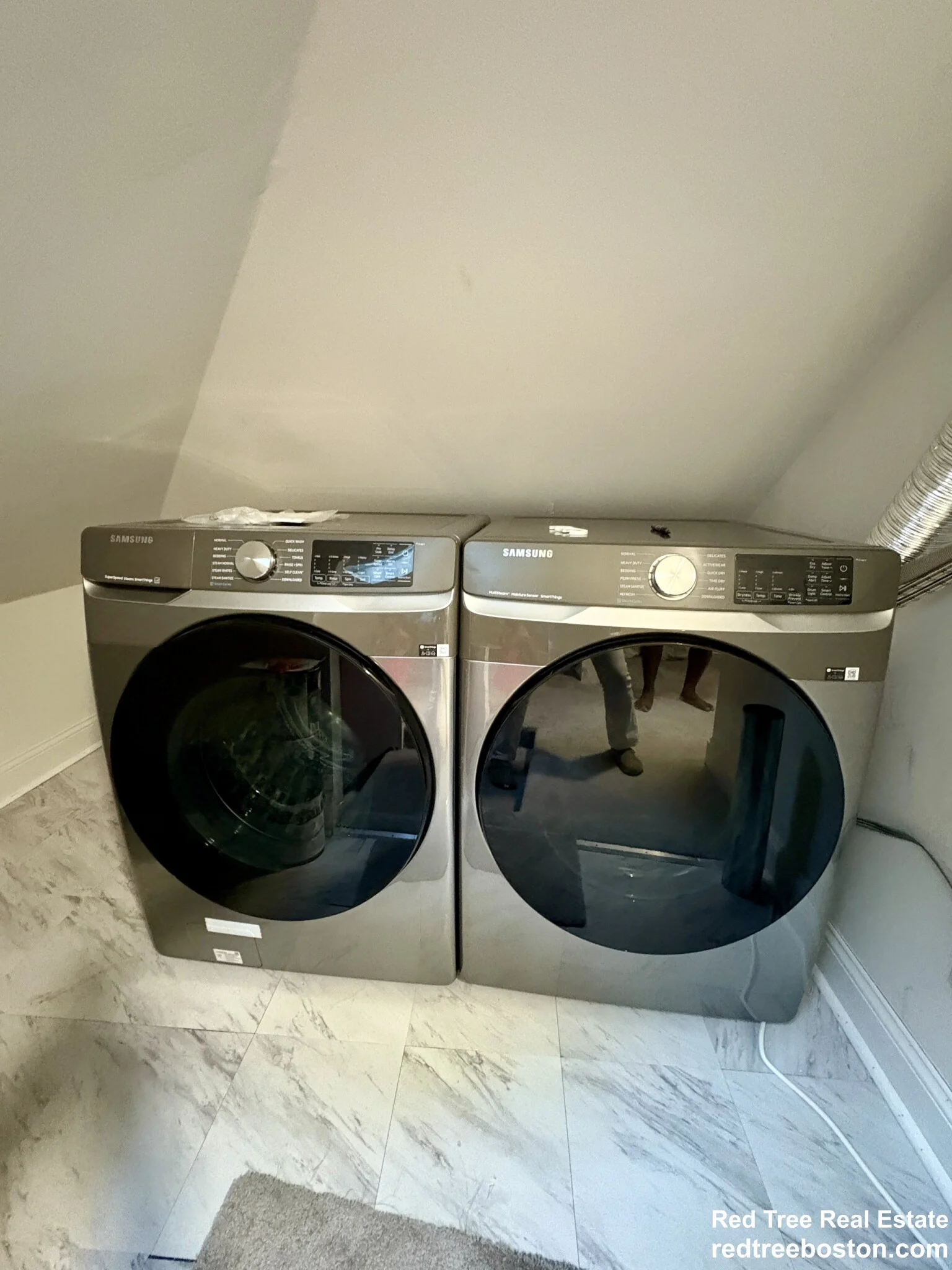 26 Garnet Rd, West Roxbury