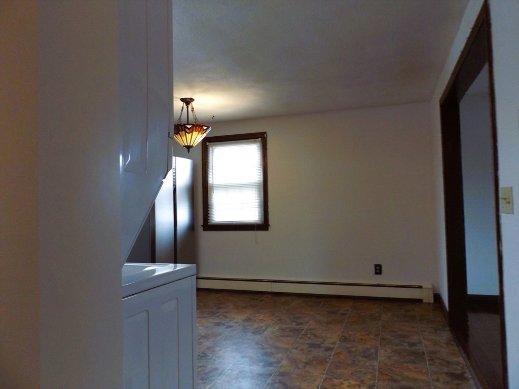 28 Greenwich St, Attleboro