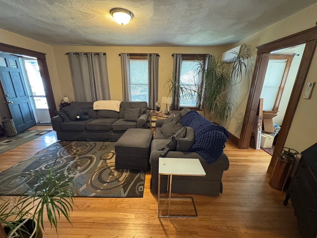 198 School St, Watertown