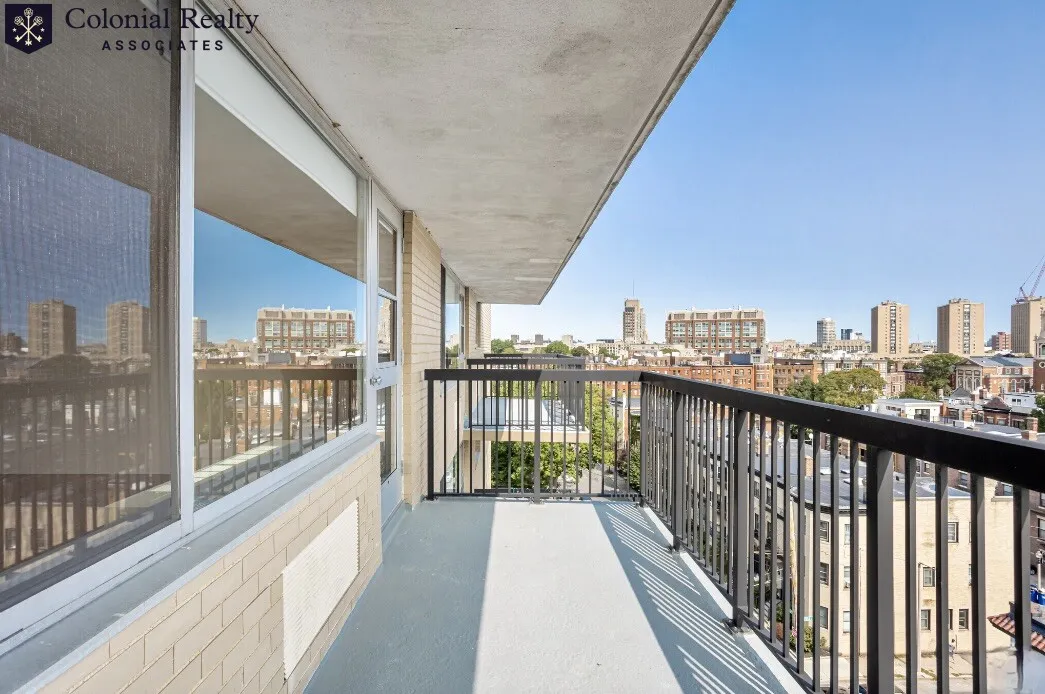 101 Monmouth St, Longwood