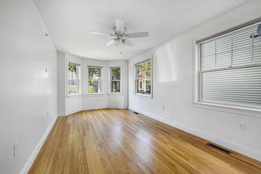 114 P St, South Boston