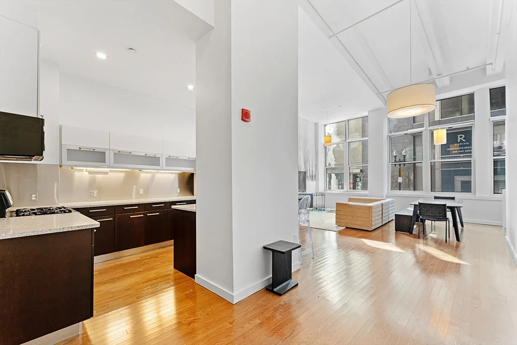 88 Kingston St, Midtown