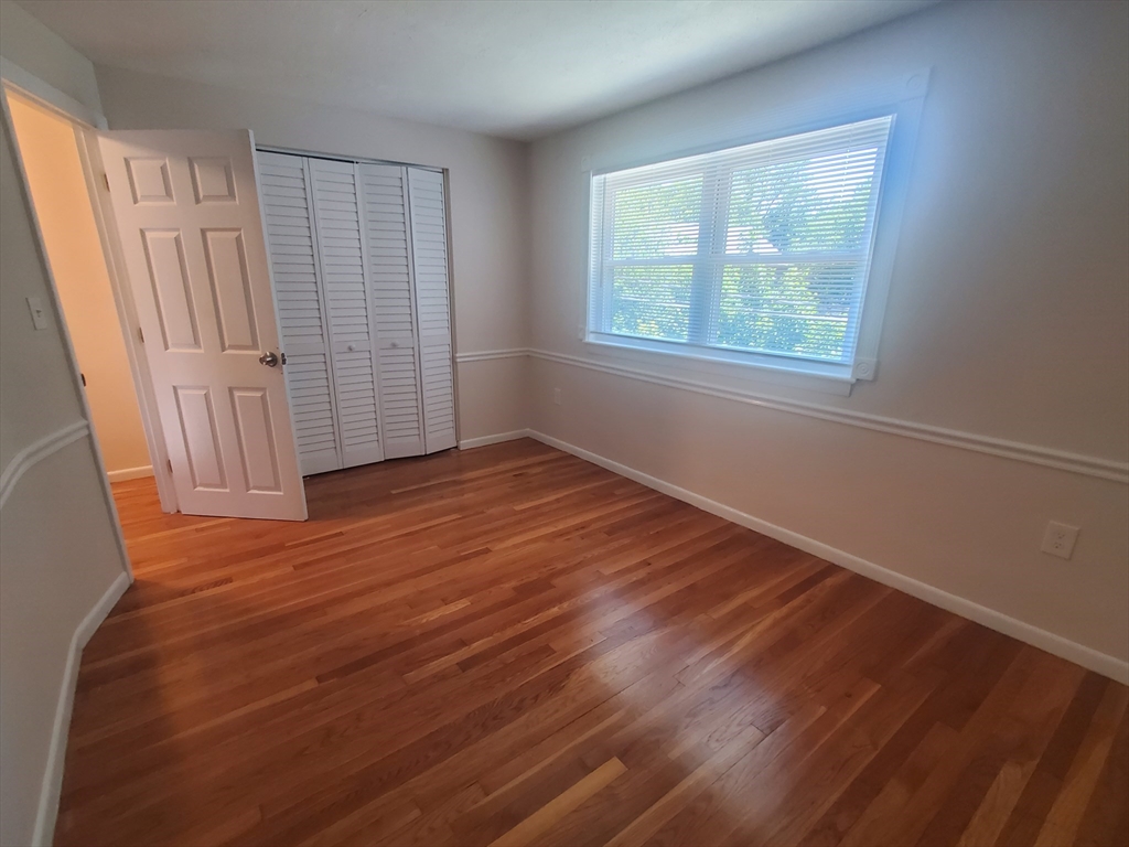 174 Pine St, Holbrook