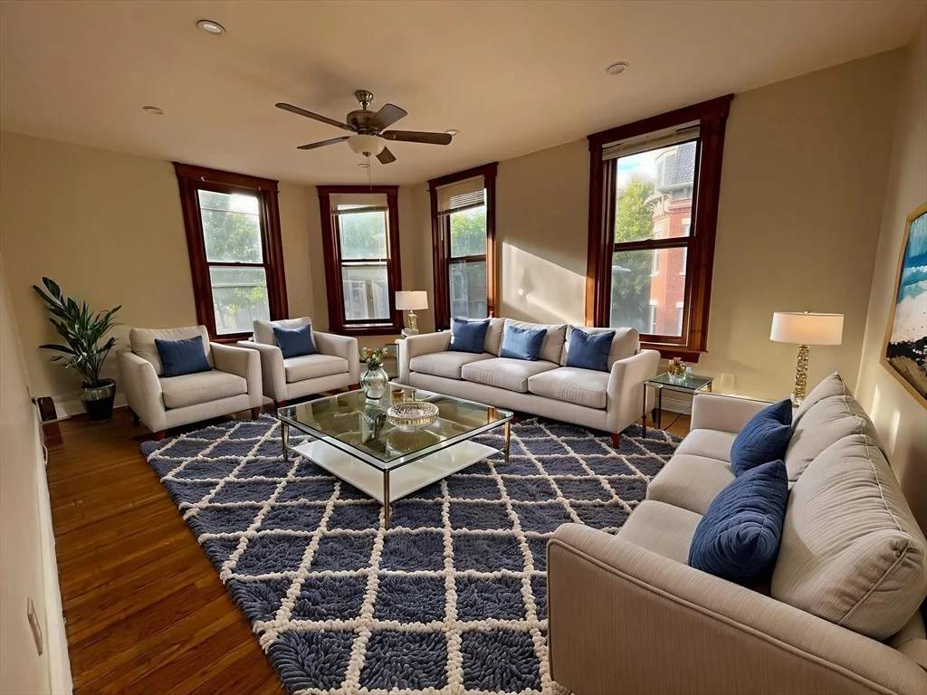 338 K St, South Boston