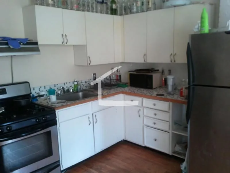 88 Hammond St, Roxbury