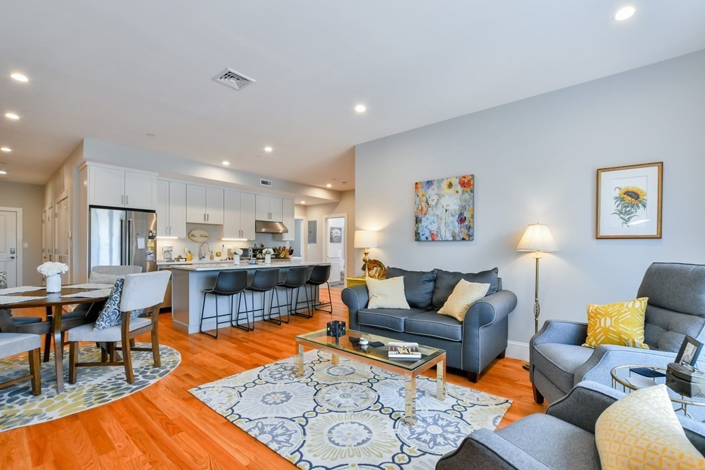 5 Mcbride St, Jamaica Plain