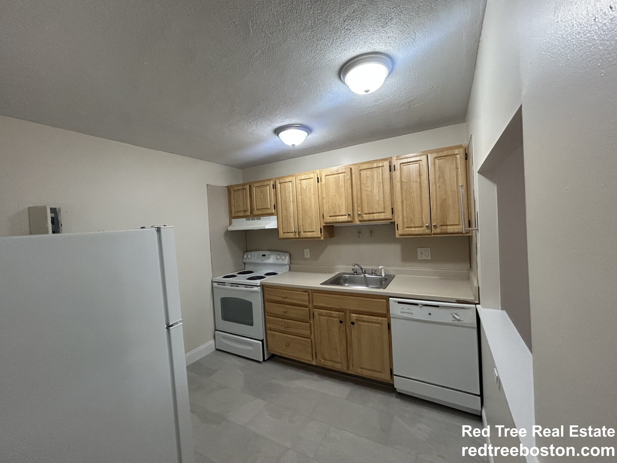 84 Gardner St, Allston