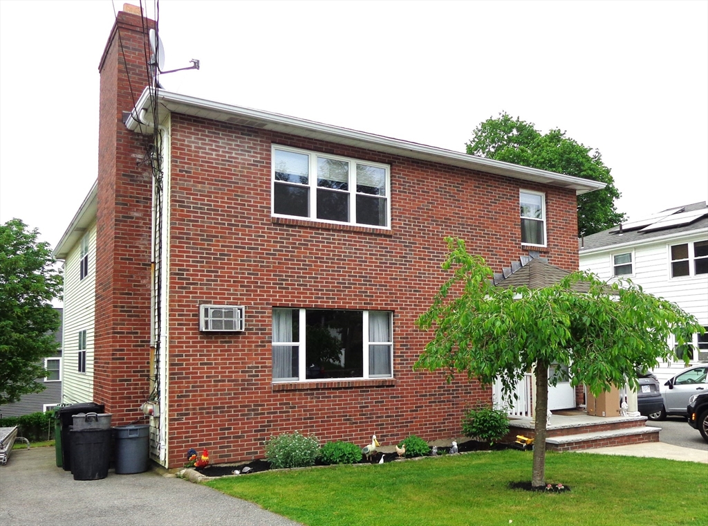 185 Edenfield Ave, Watertown