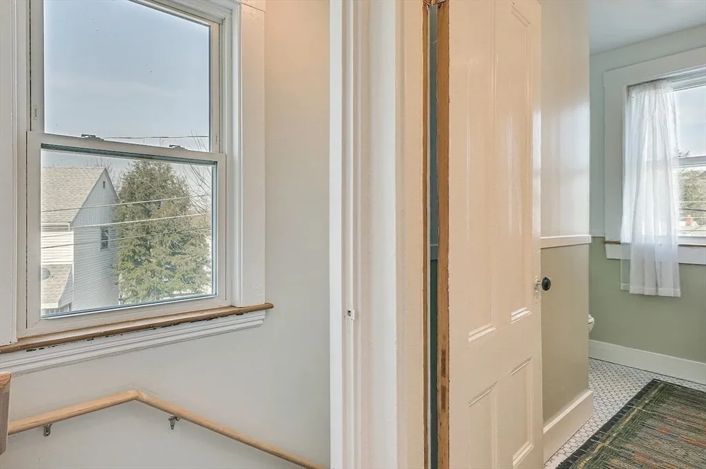 44 Cottage St, Watertown