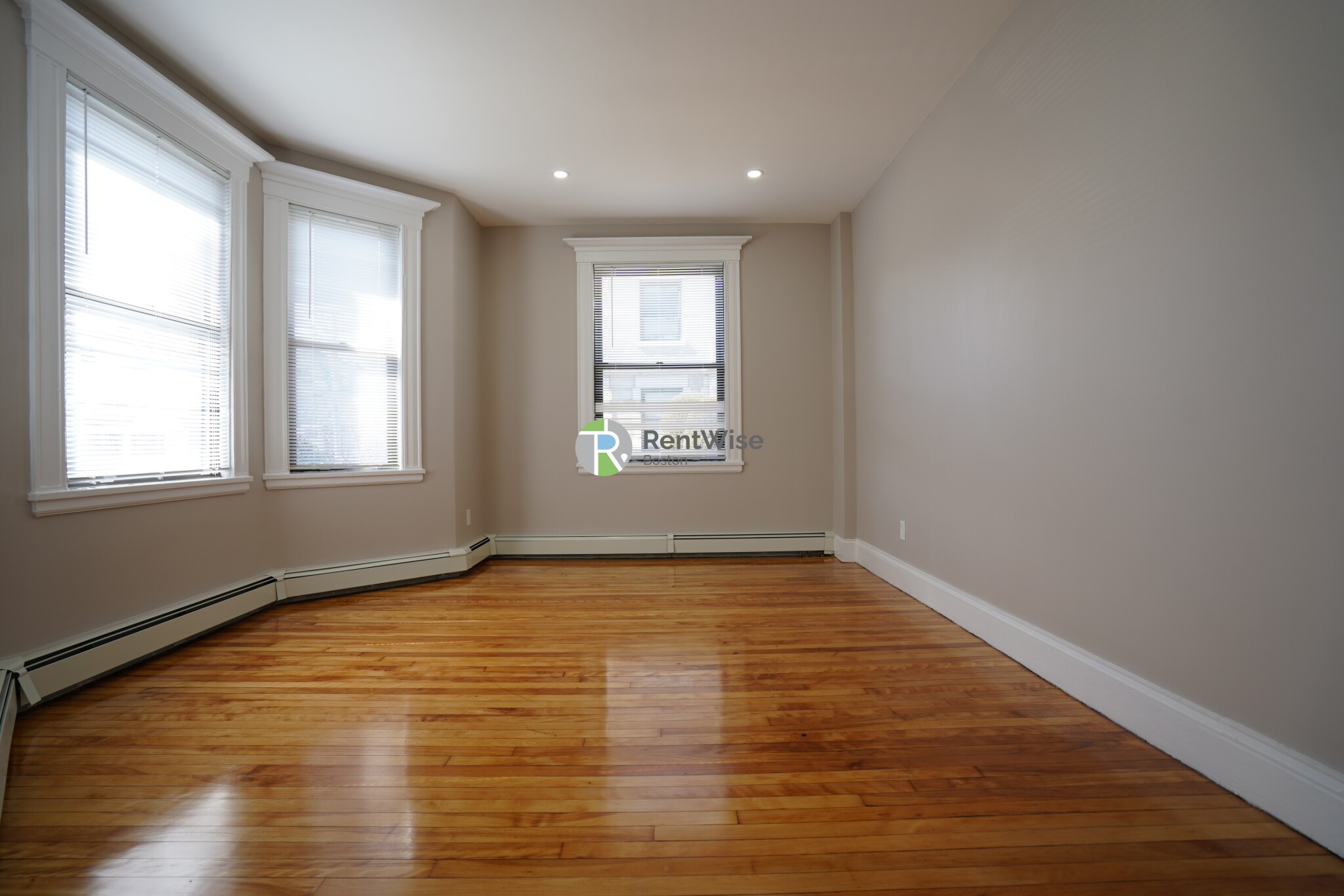 72 Gardner St, Allston