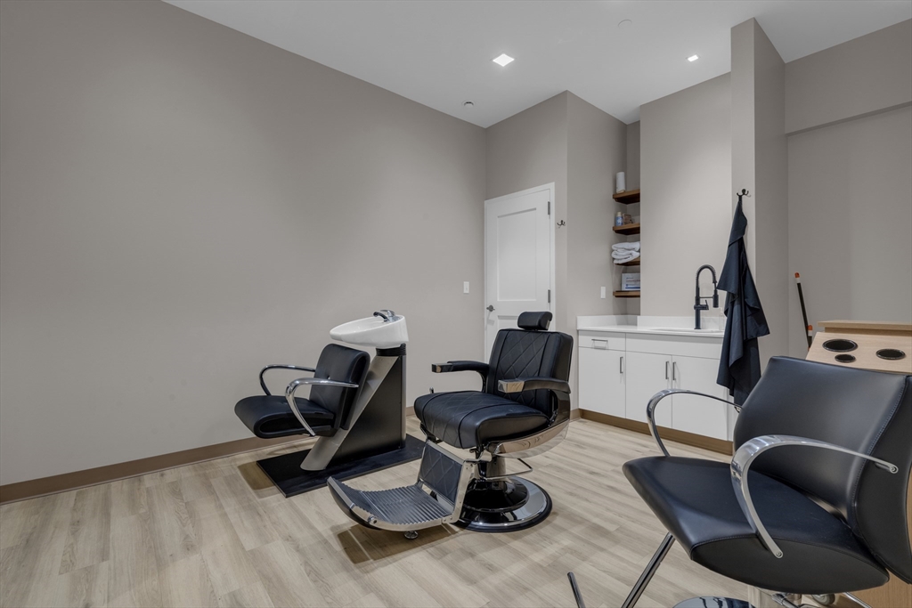 70 Leo Birmingham Pkwa, Allston