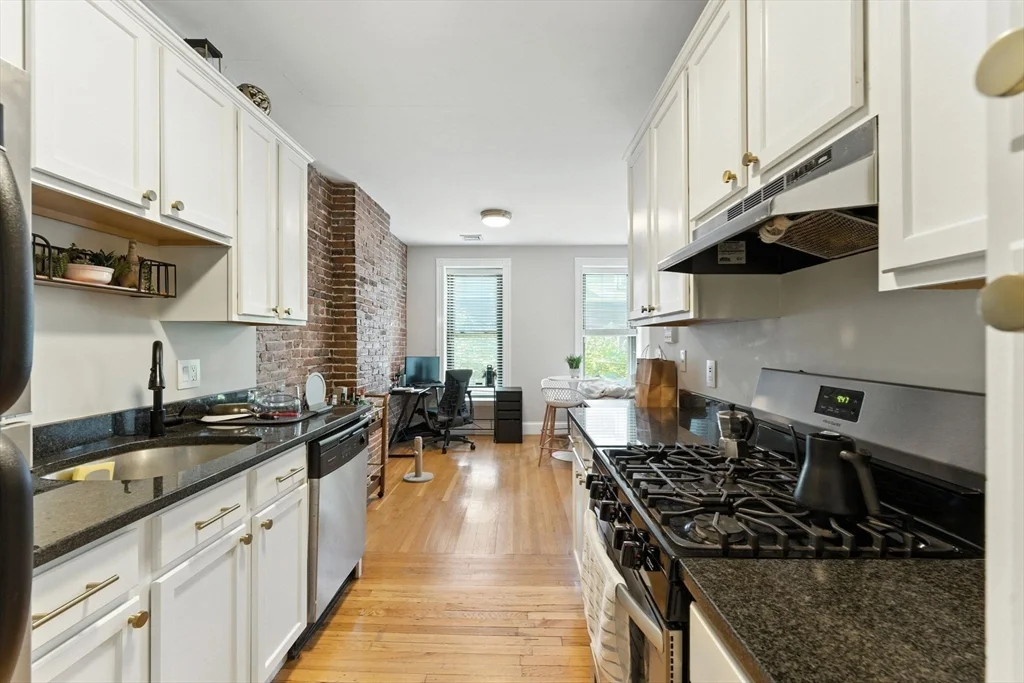 19 Medford St, Chelsea