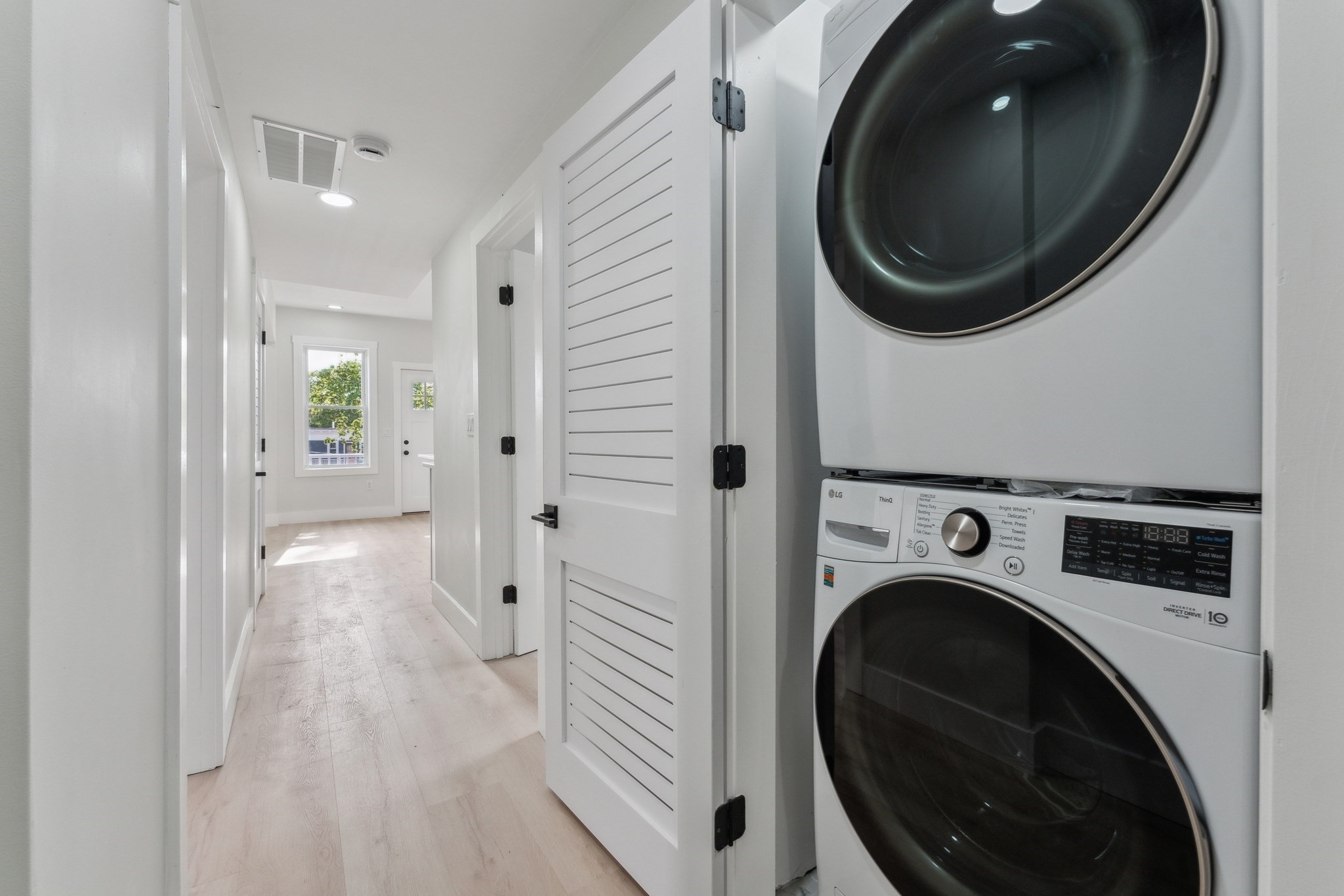 47 Brackett, Brighton