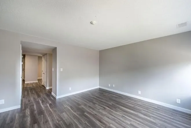 77 Village Way, Central Village