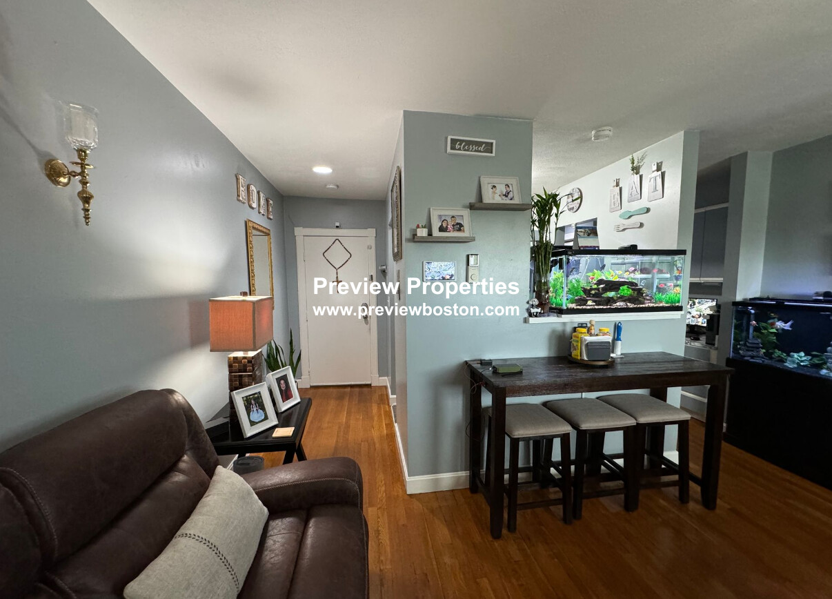 120 London St, East Boston