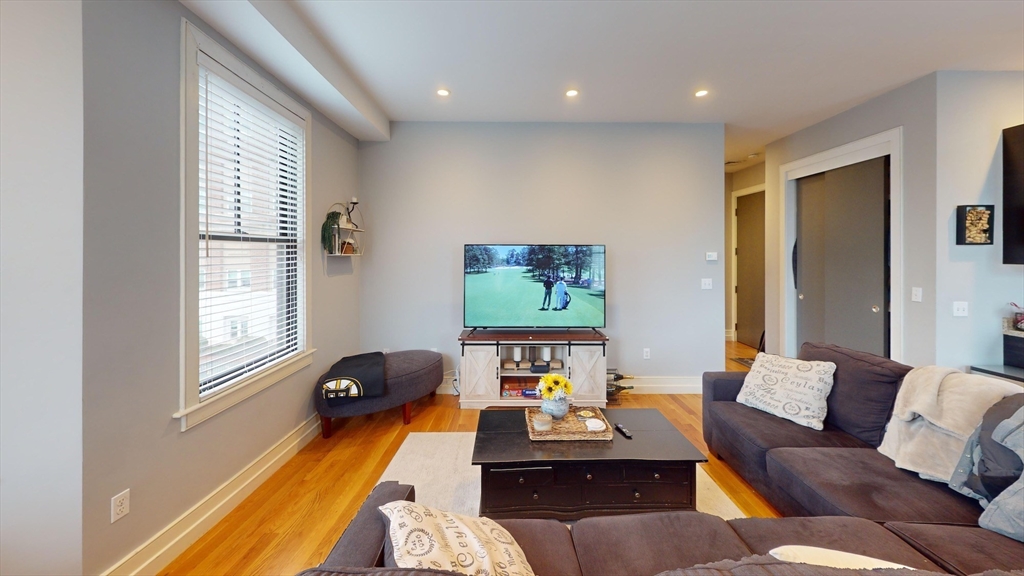 339 Dorchester St, South Boston