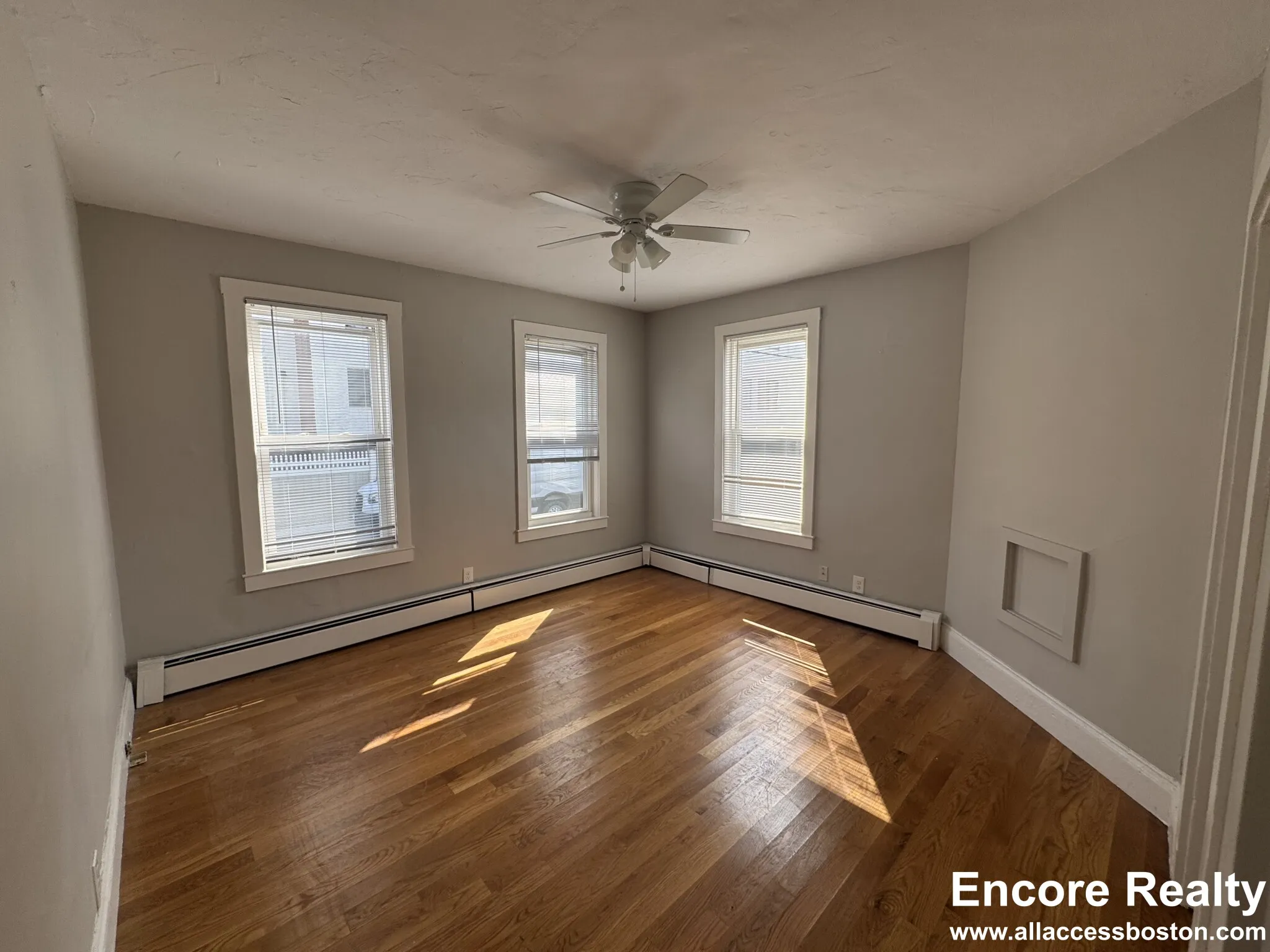 23 Elmer St, Riverside