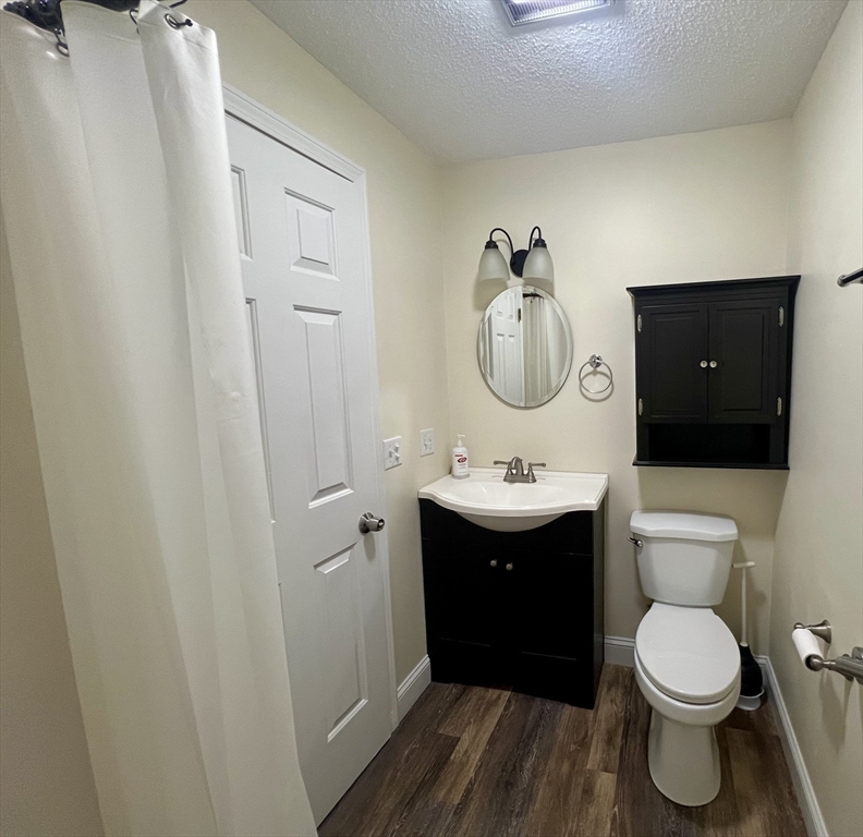 103 Main St, Pepperell