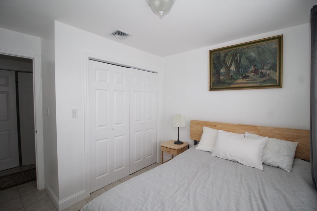 147 North St, Barnstable