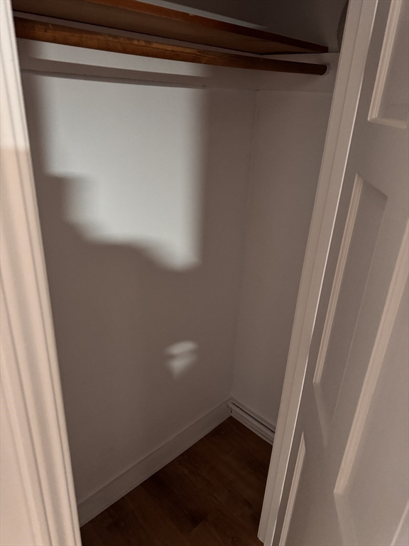 21 North Main St, Avon