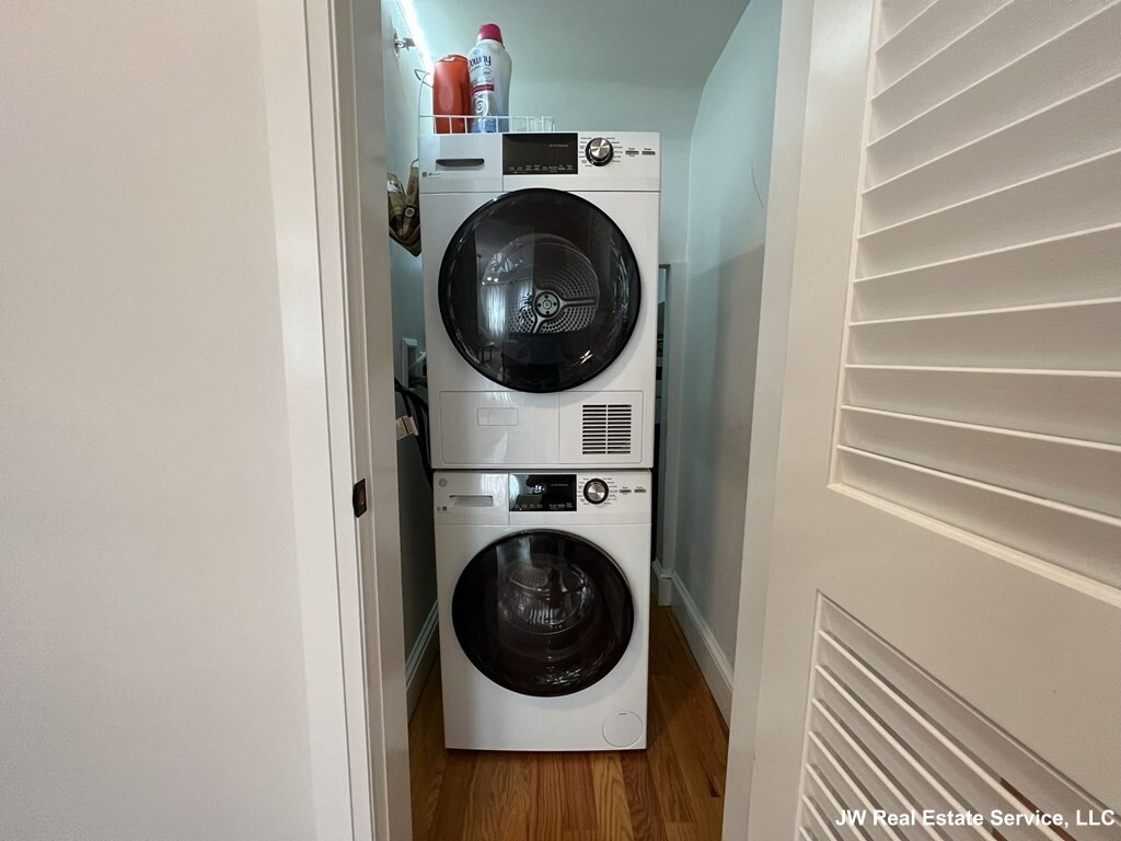 849 Cummins Highway, Mattapan